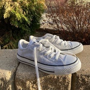 brand new never worn madison ox converse